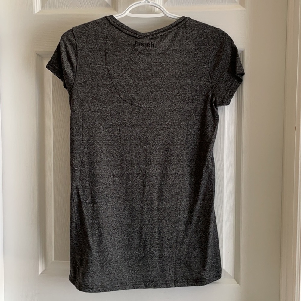 Bench v-neck tee - Picture 2 of 4